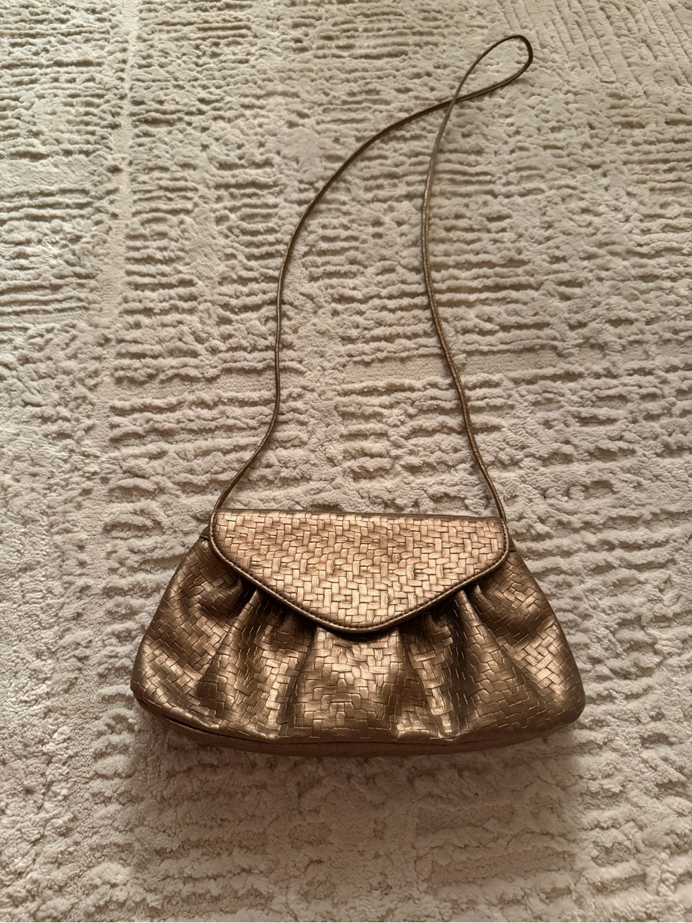 Neiman Marcus Metallic Woven Crossbody Shoulder Bag - Gold